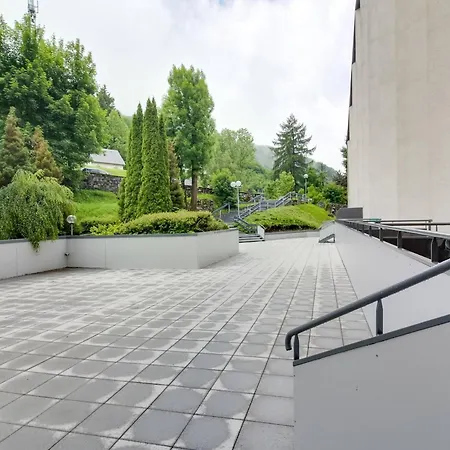 Pour 4 Pers Avec Tv, Parking, Animaux Admis, Proche Station De - Fr-1-403-72 Apartamento *